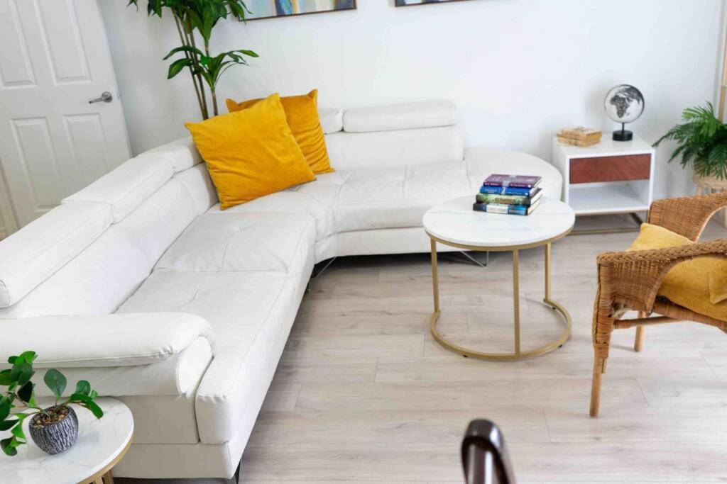 Apartment Newly Renovated 5 Min From Airport Miami