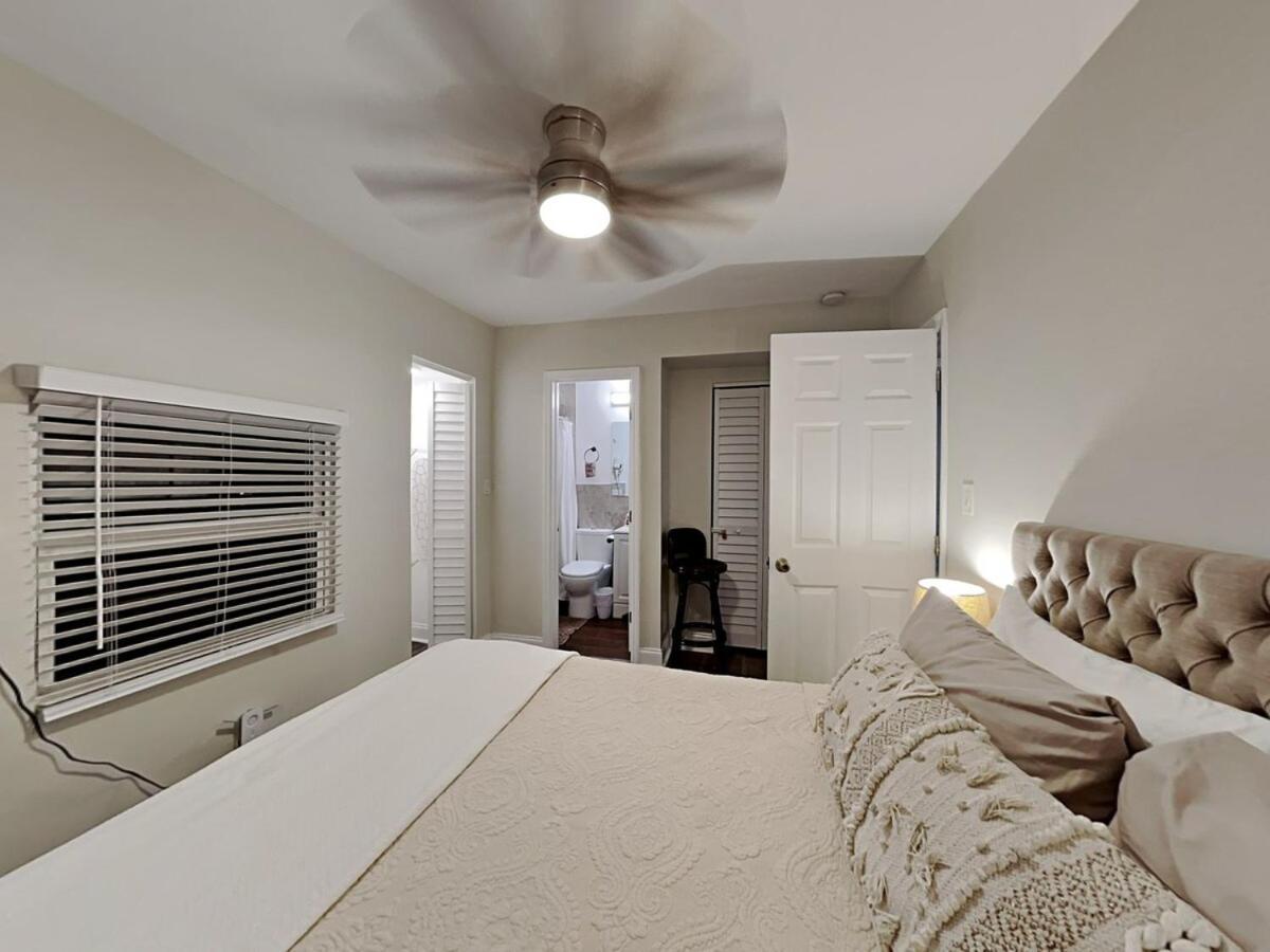 Townhouse With Patio, Gazebo, Free Parking, Centrally Located * Miami