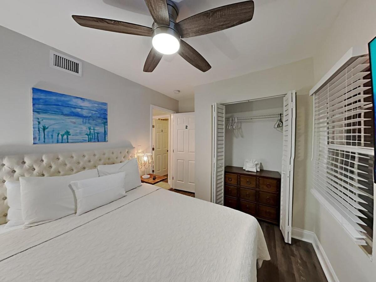 Holiday home Townhouse With Patio, Gazebo, Free Parking, Centrally Located Miami