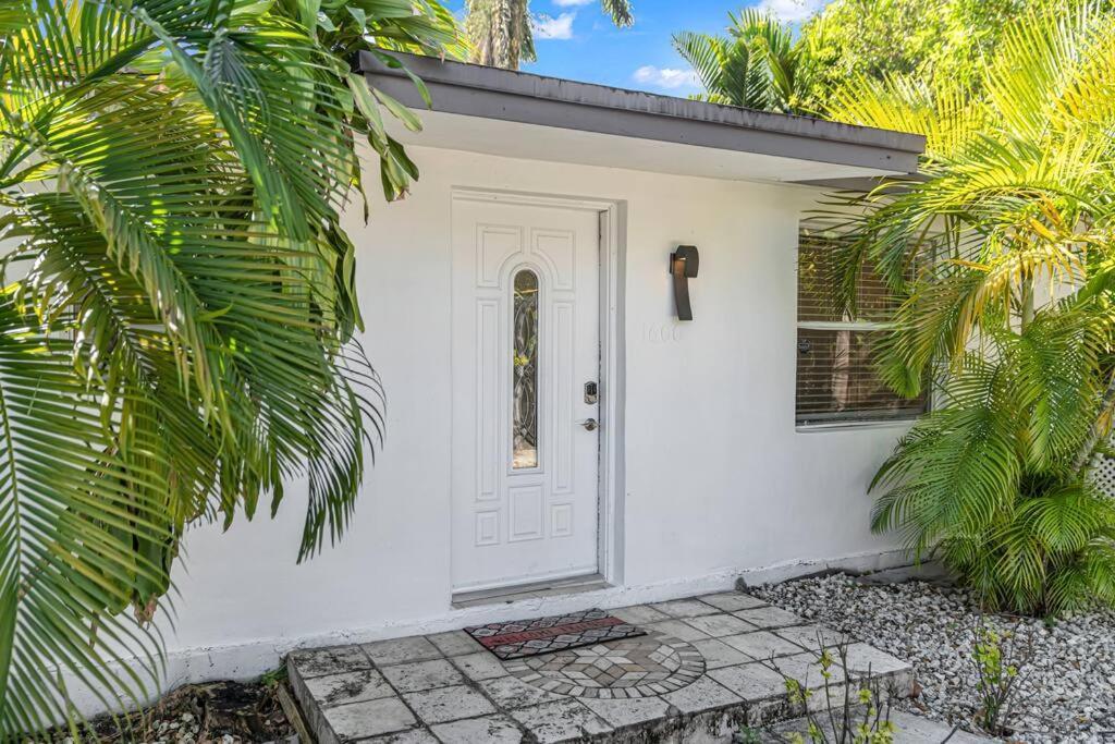 Biscayne Shore #2 - 3 2 - Charming And Tropical Holiday home *