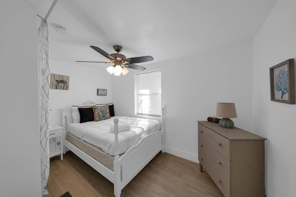 Biscayne Shore #2 - 3 2 - Charming And Tropical * Miami