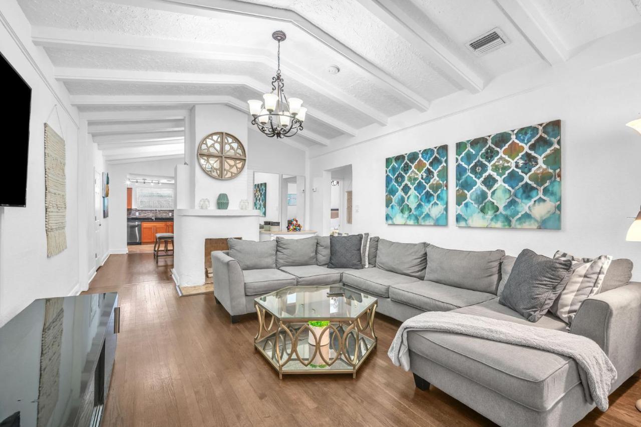 Holiday home Casa Santorini - Chic 4 2 Near Grove & Brickell Miami