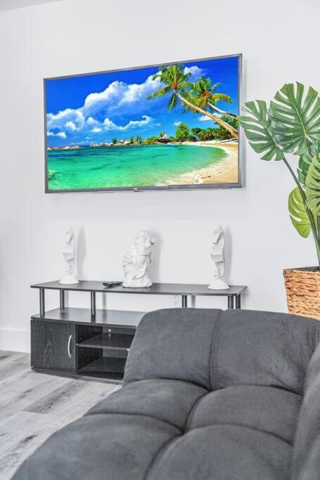 Holiday home Homey Near The Airport And Water Park Miami