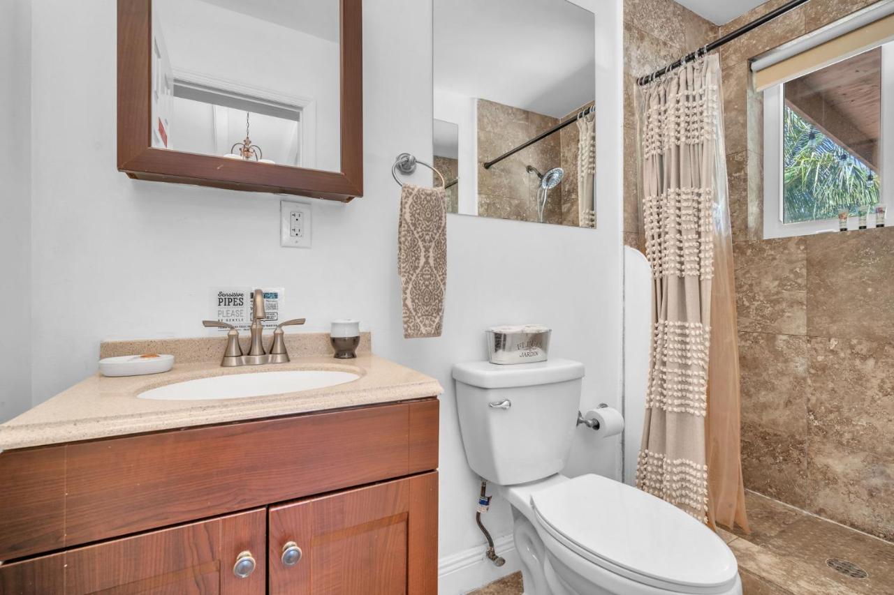 Casa Santorini - Chic 4 2 Near Grove & Brickell *