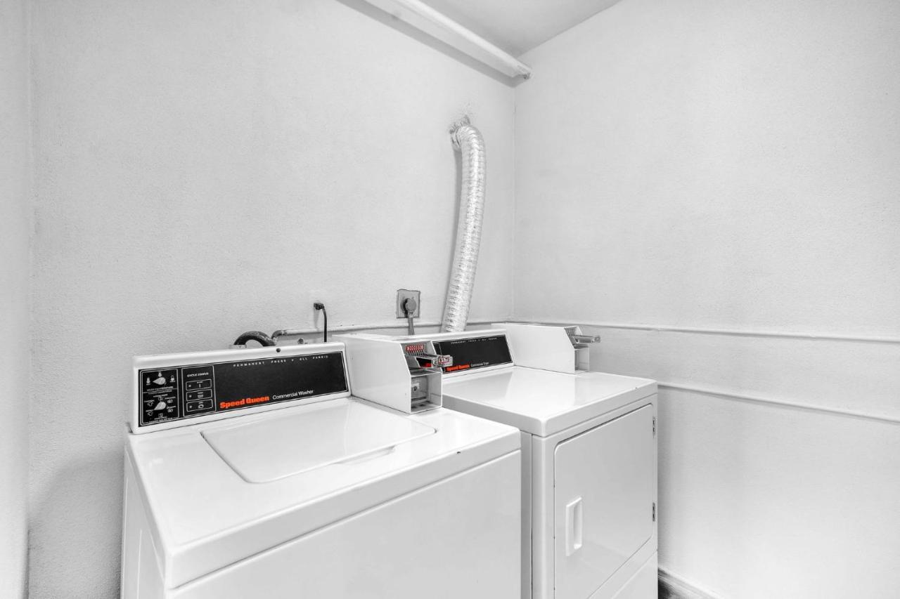 Apartment West Brickell - #3 - Renovated 2 1 & Parking
