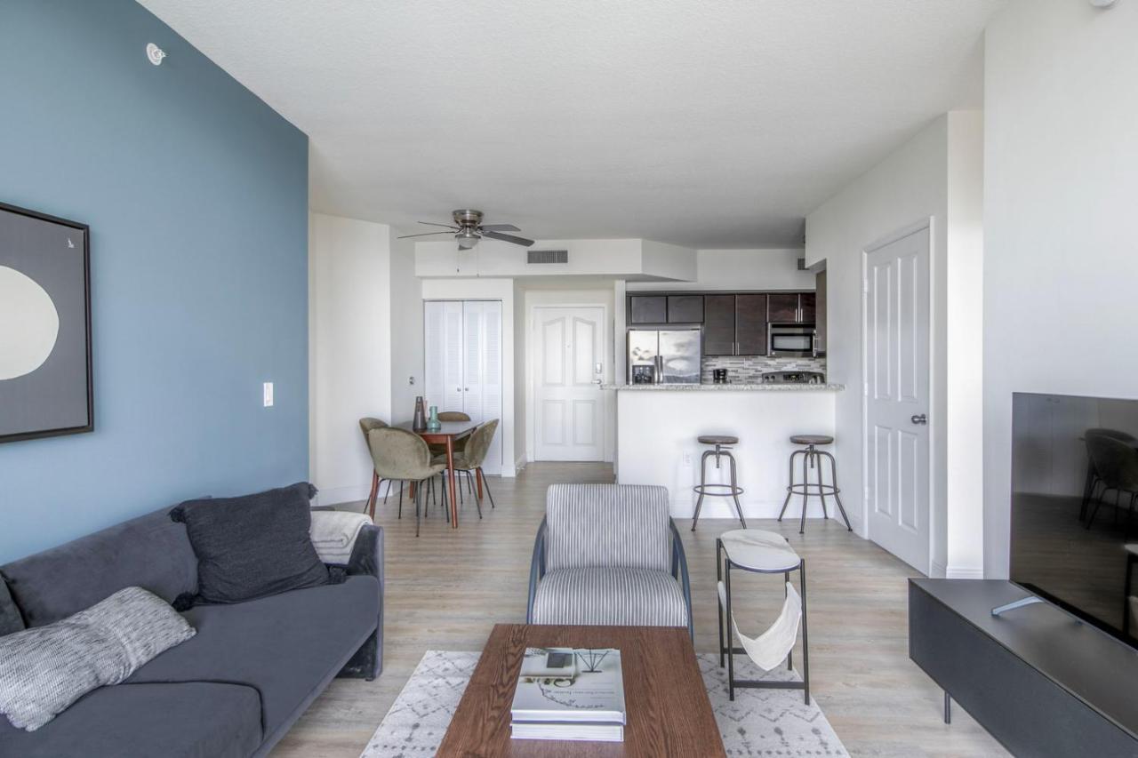 Apartment Coral Gables 2br W Wd Pool Gym Near Shops Mia-84 Miami