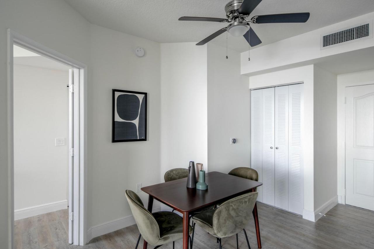 Coral Gables 2br W Wd Pool Gym Near Shops Mia-84 * Miami