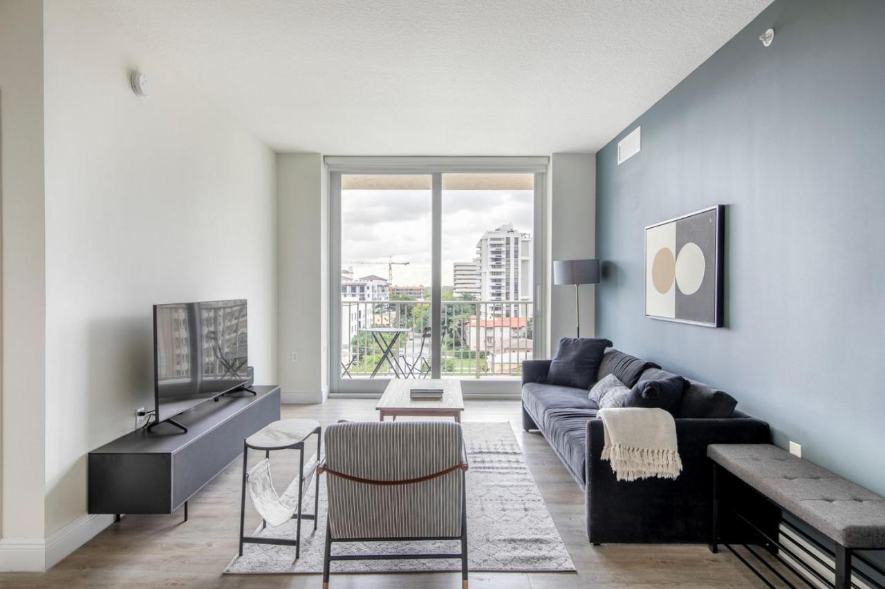 Apartment Coral Gables 2br W Wd Pool Gym Near Shops Mia-84