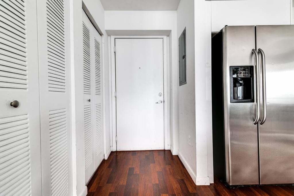 Apartment Stylish 2br In Downtown View 3208 Miami
