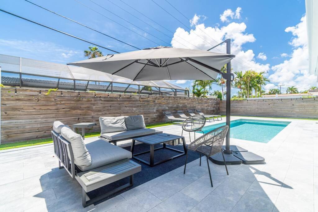 Spacious Modern 5br Heated Pool, 9mn To *