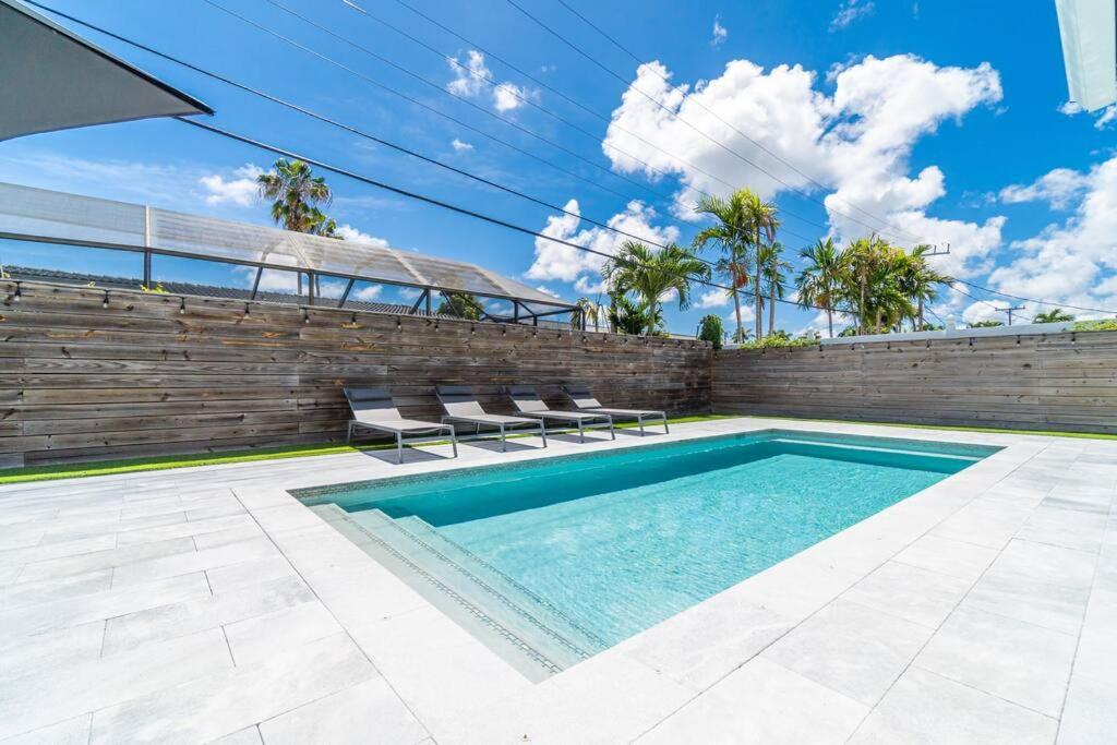 Spacious Modern 5br Heated Pool, 9mn To * Miami