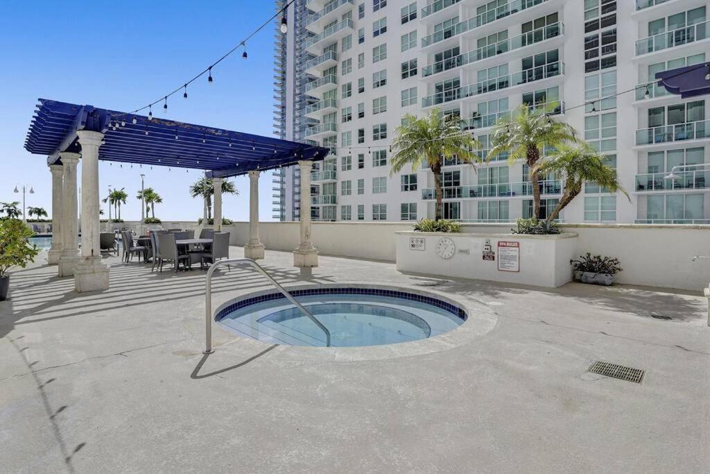 Apartment Superb Private Unit Perfectly Located In Brickell *