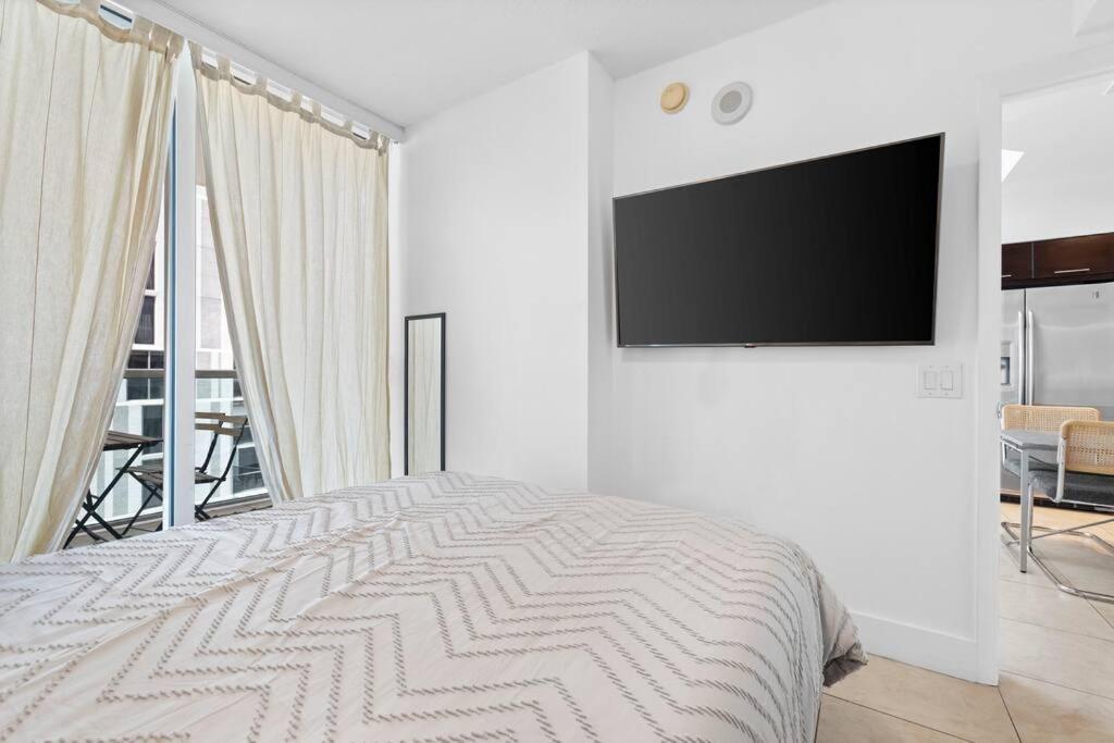 Stylish 3 Bed/2 Bath 2 Story Apartment Miami
