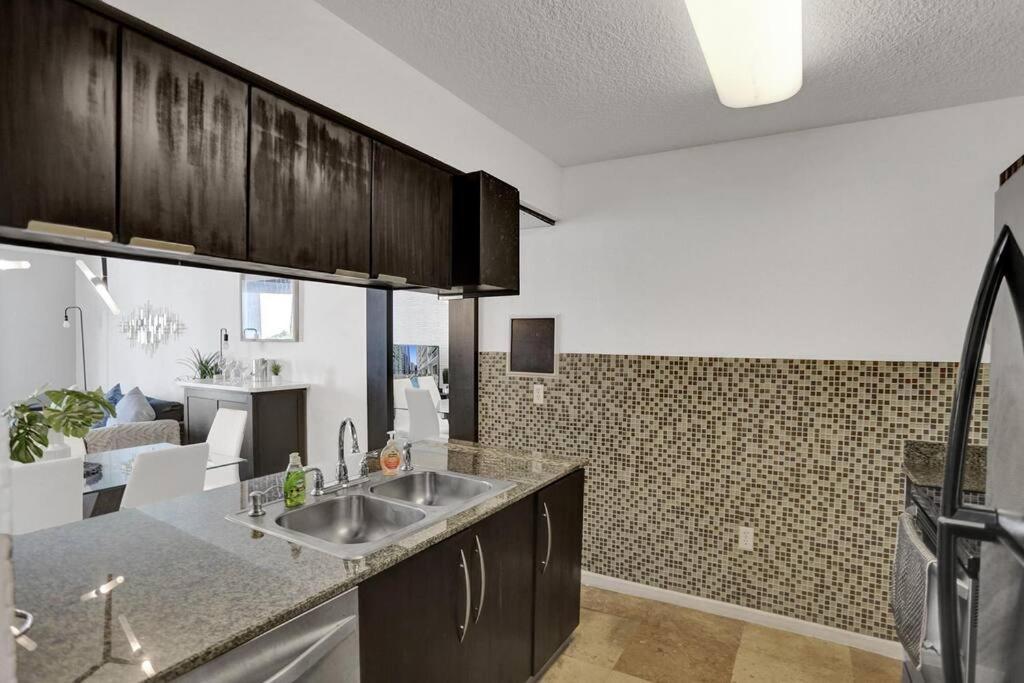 Superb Private Unit Perfectly Located In Brickell