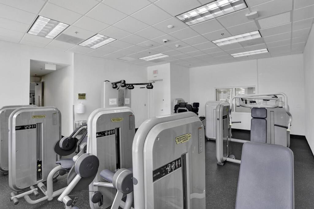 Superb Private Unit Perfectly Located In Brickell Apartment