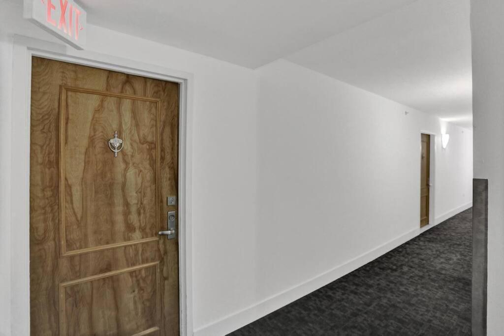 Superb Private Unit Perfectly Located In Brickell