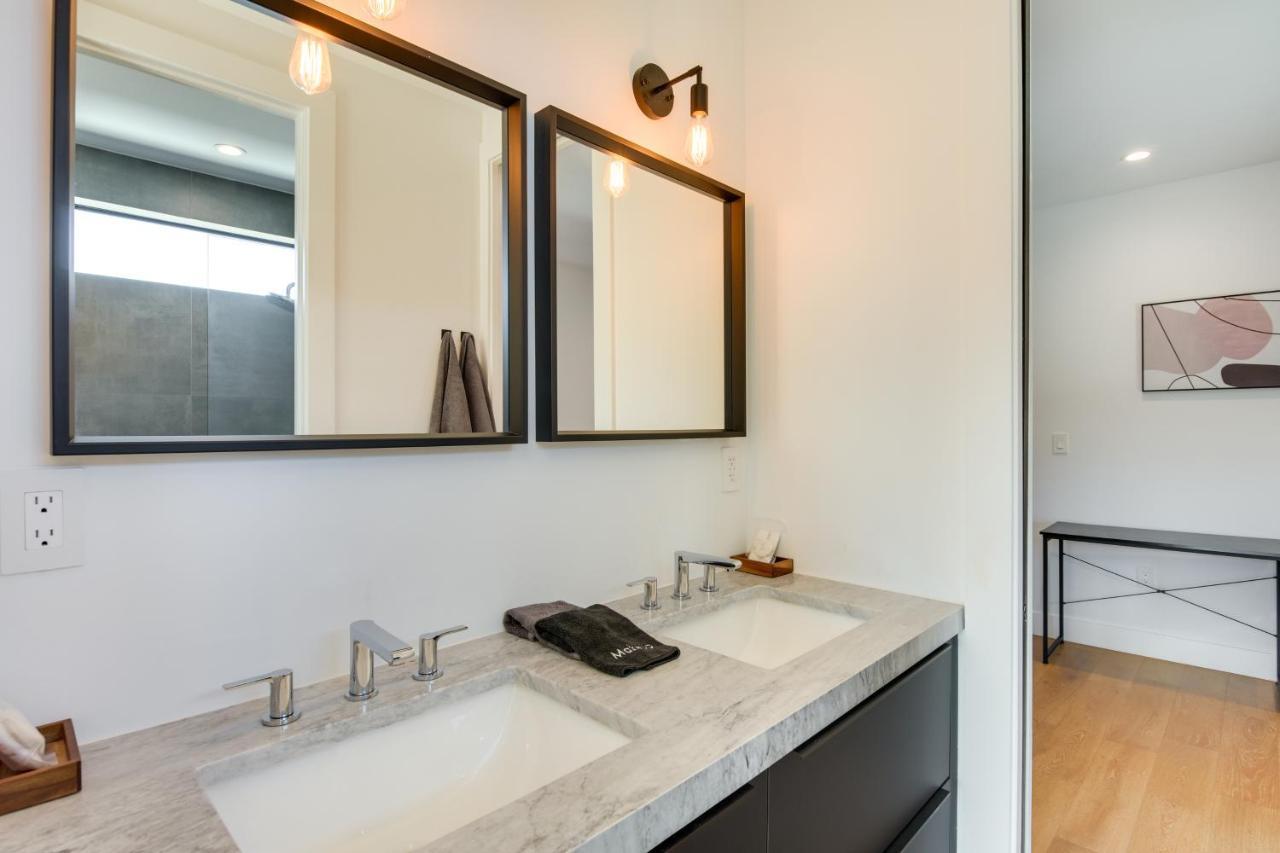 Modern With Pool 1 Mi To Design District!