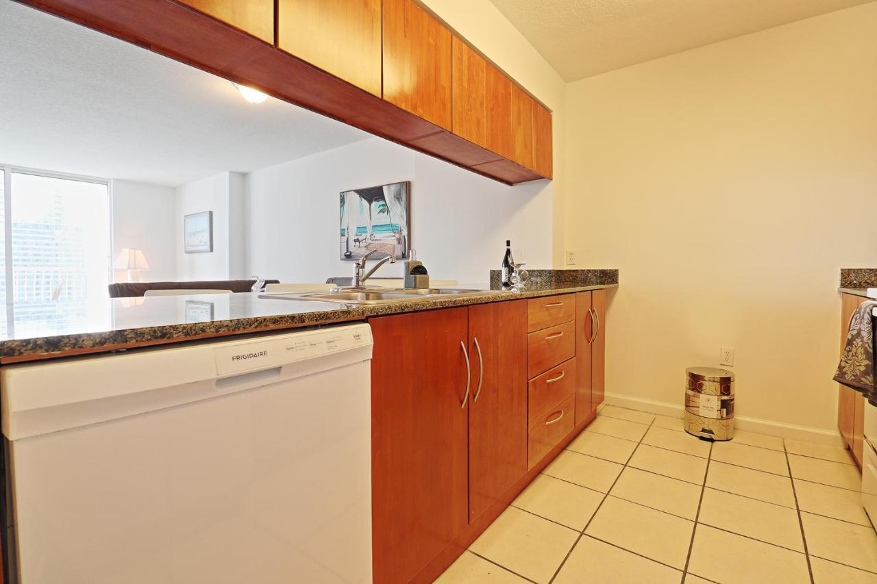 Upscale In The Heart Of Brickell Apartment *