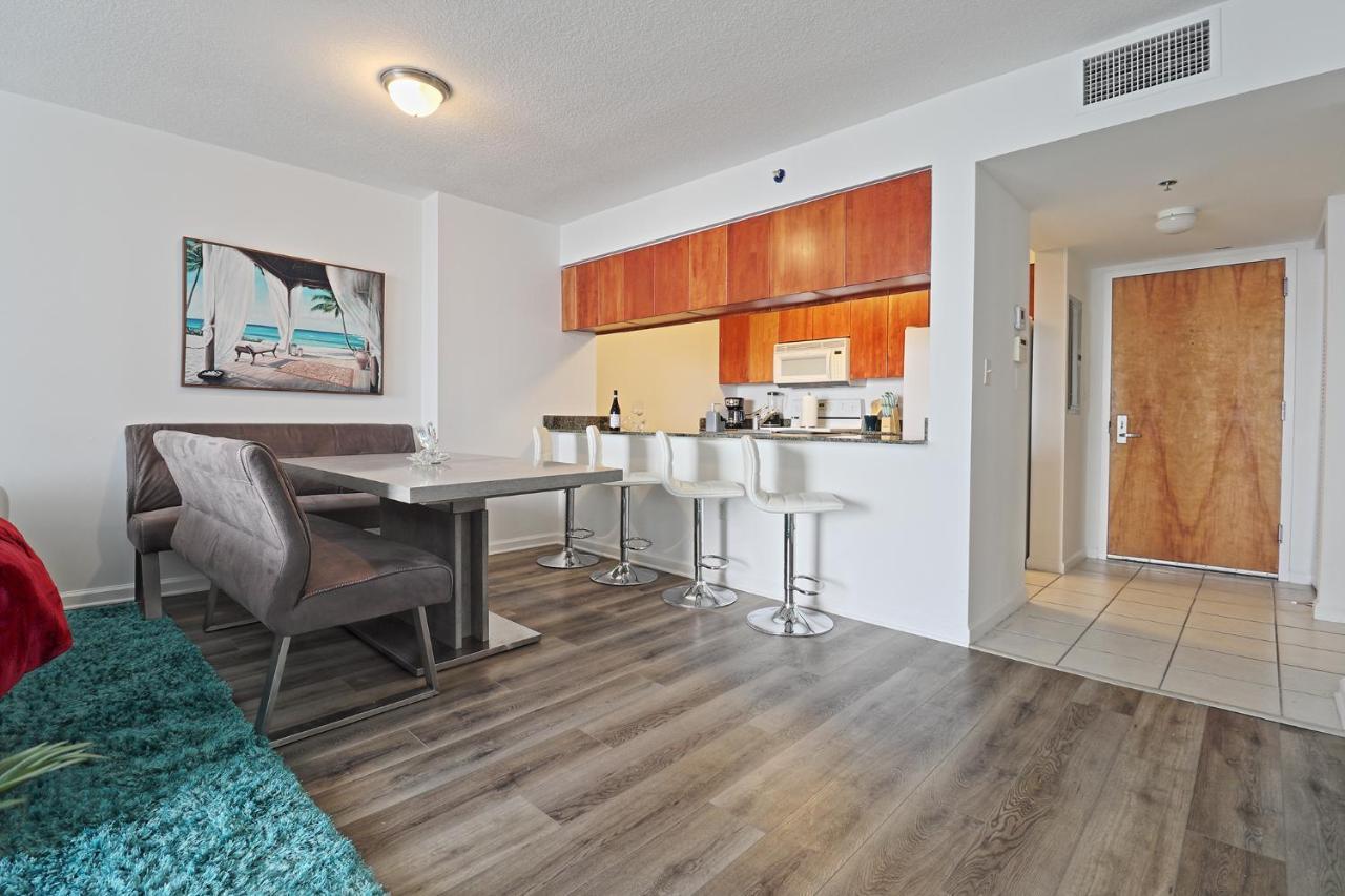 Upscale In The Heart Of Brickell Apartment