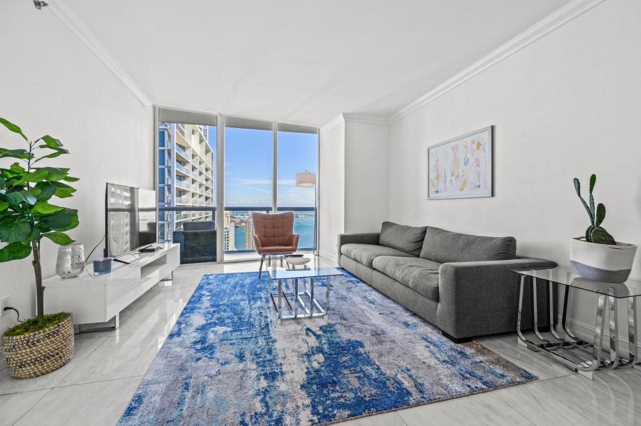Icon Brickell • High Floor • Bay & Pool View Free Apartamento Miami