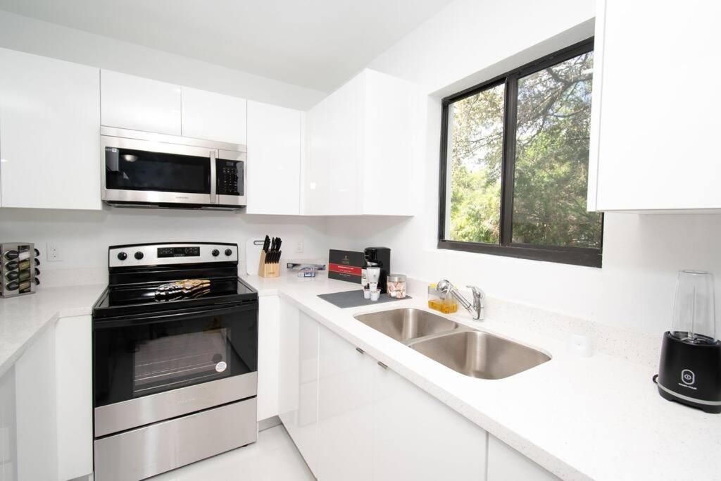 Star Home-wynwood/airport/miami Villa