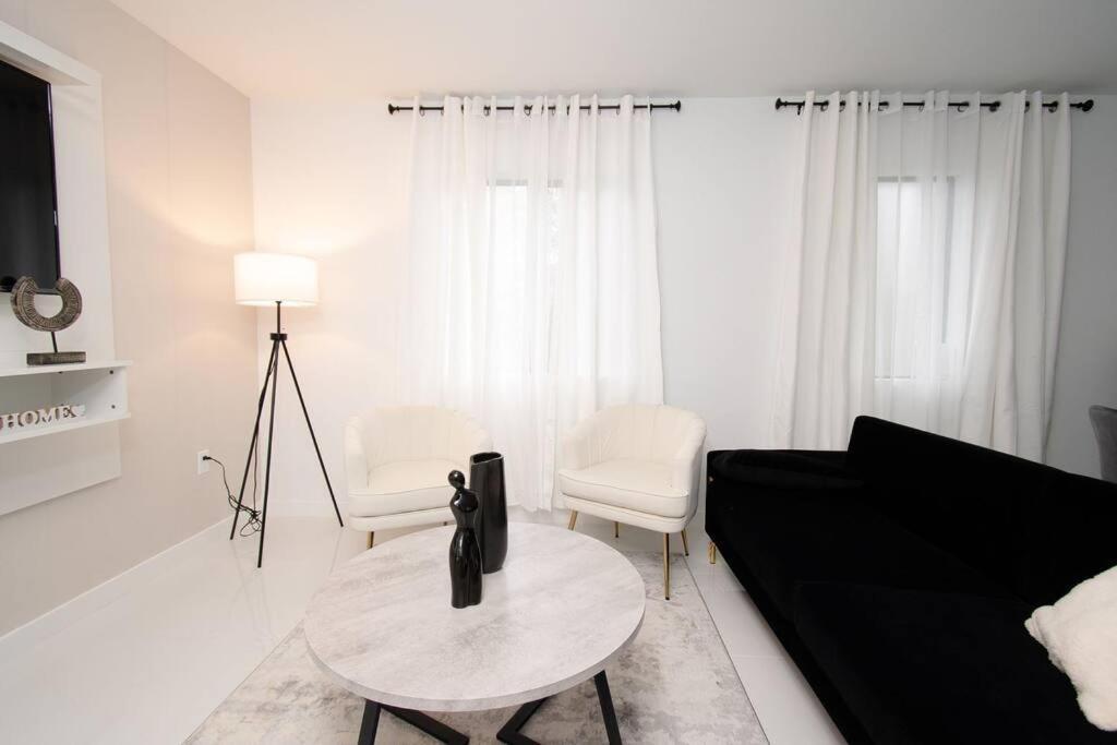 Star Home-wynwood/airport/miami Villa Miami