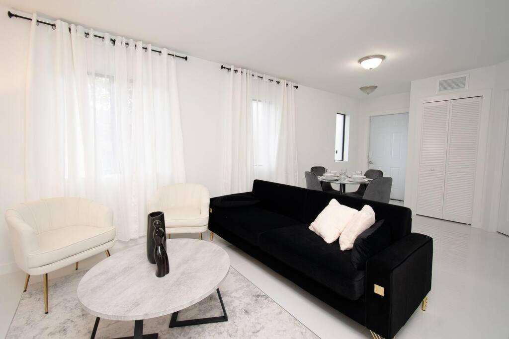 Star Home-wynwood/airport/miami Villa *