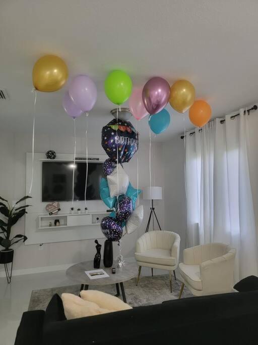 Villa Star Home-wynwood/airport/miami *