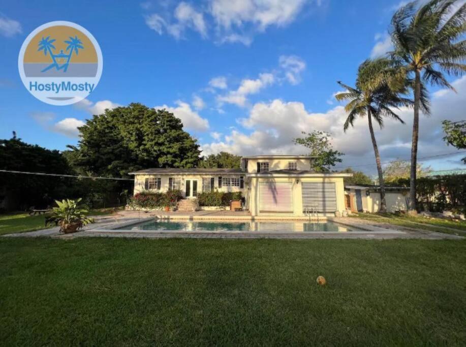 Rustica 5 Bedroom 3 Bath With Pool Next To River 1800 Holiday home