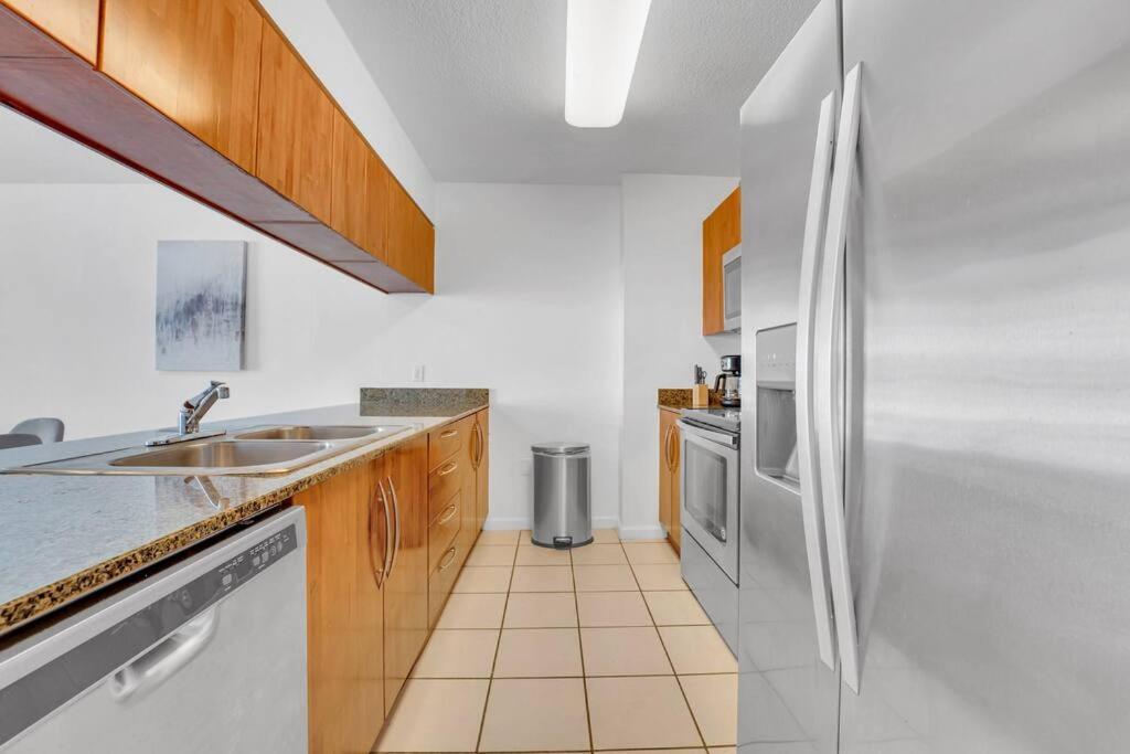 Unit •1 Bdr With Ocean And View•free Parking Apartment