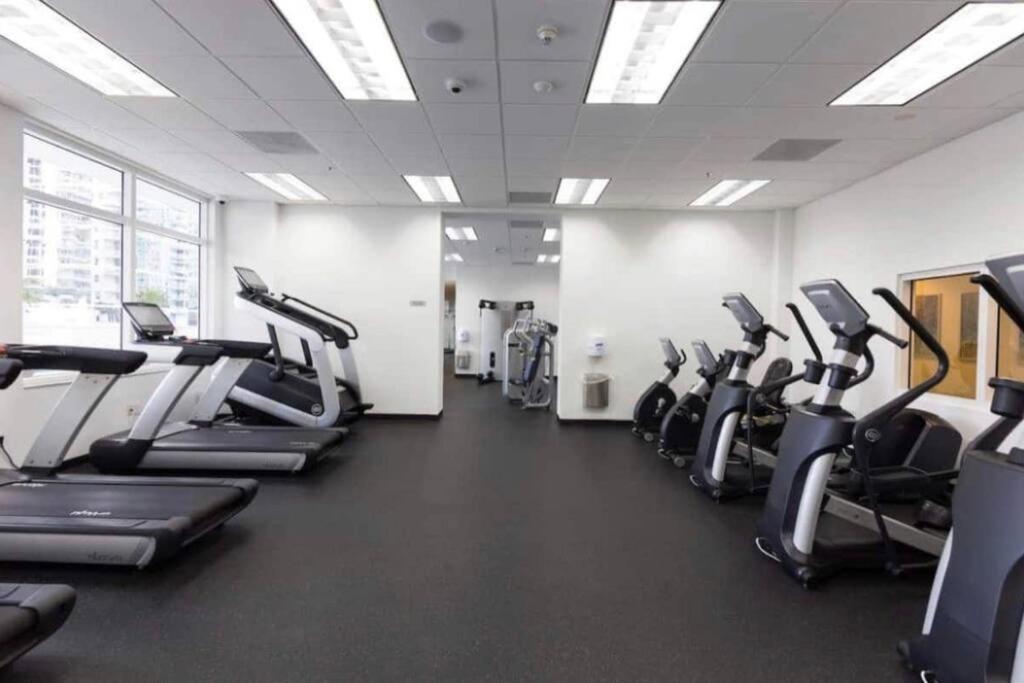 Unit •1 Bdr With Ocean And View•free Parking
