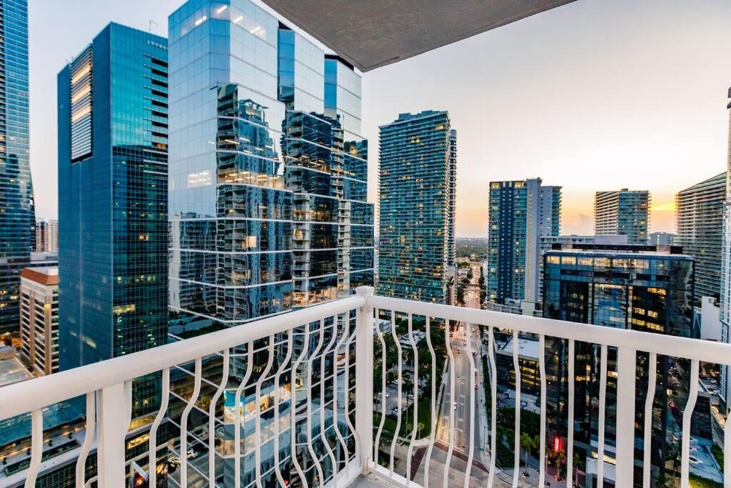 Apartment Upscale Brickell 3 Bedroom With Water Views And Free Parking Miami
