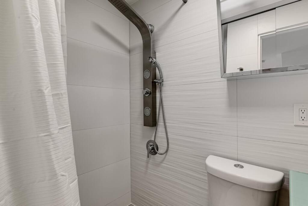 Apartment Captivating 2-br For 5 People V3 *