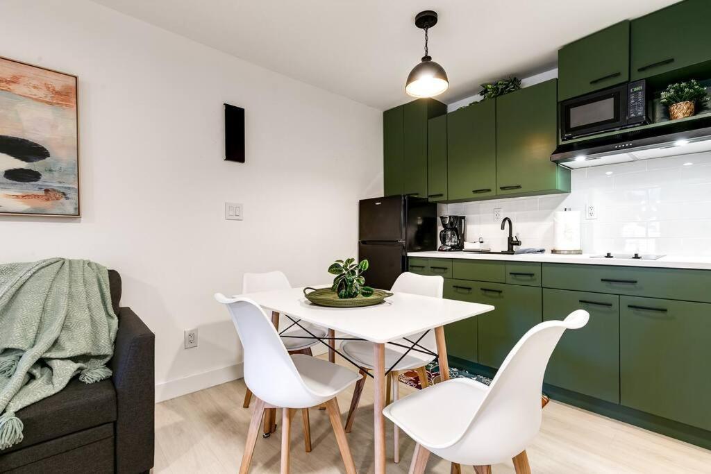 Apartment Captivating 2-br For 5 People V3 *