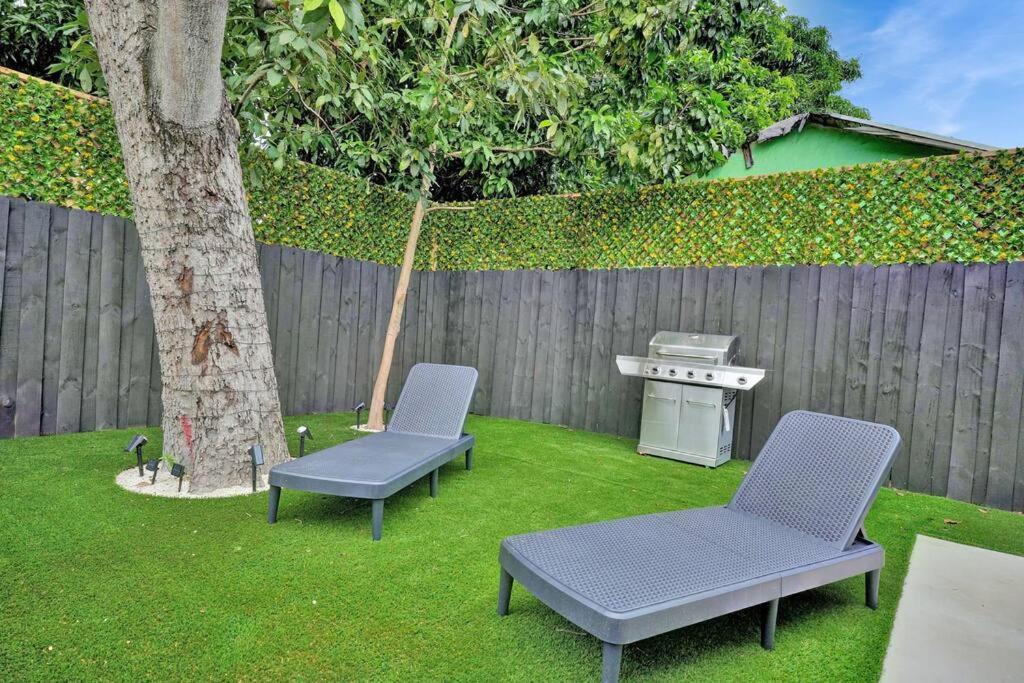 Design House -heated Pool -big Yard -gated Parking Villa