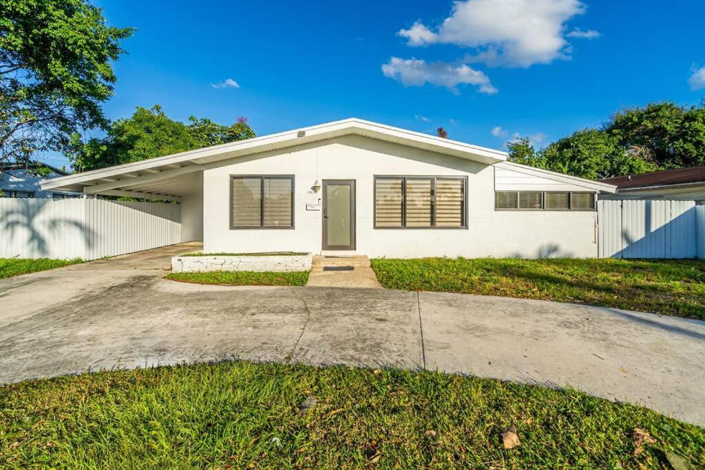 Modern Home, Heated Pool Hot-tub, 12min To Ocean Villa Miami