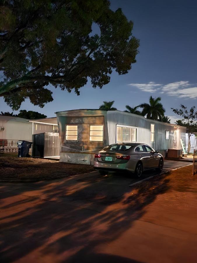 1161 2 Main Apartment