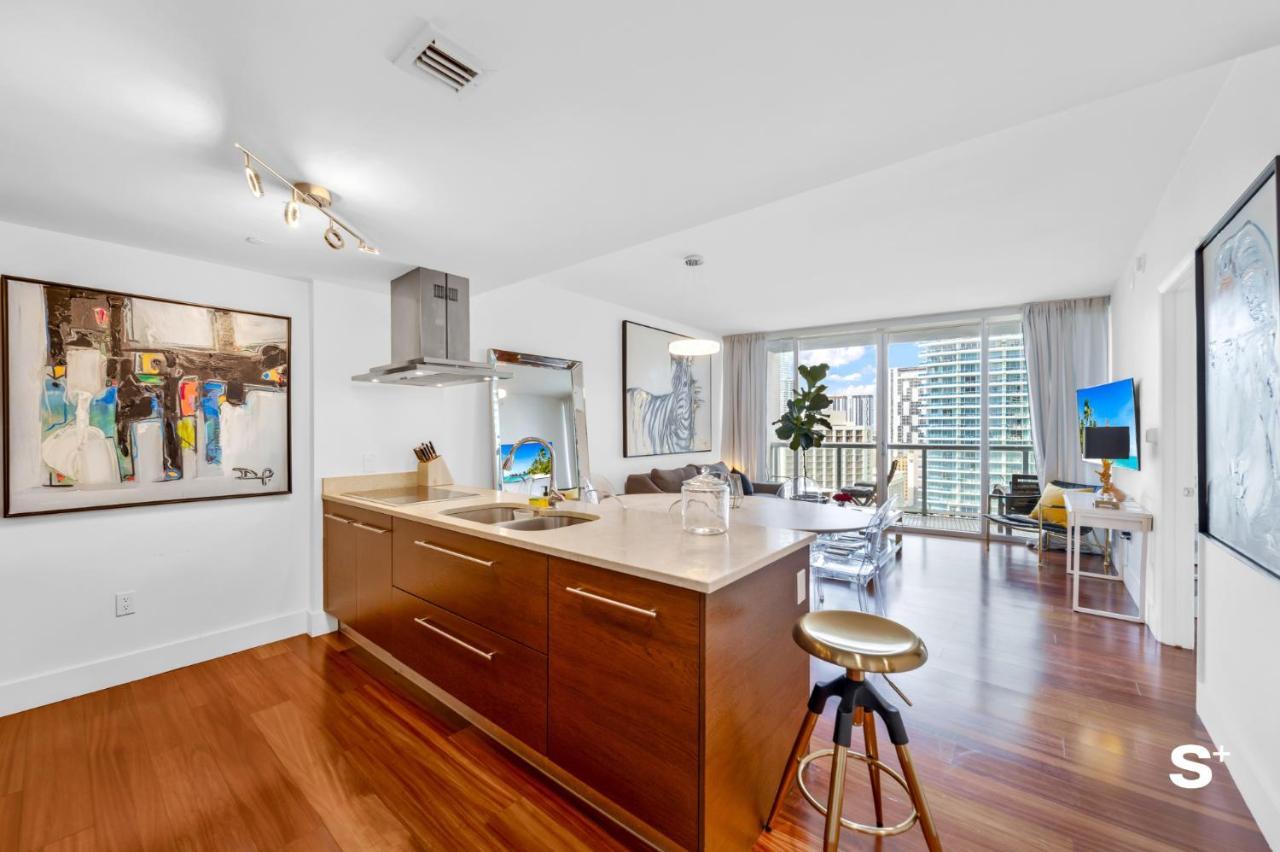 Icon Brickell Waterview One-bedroom Apartment *