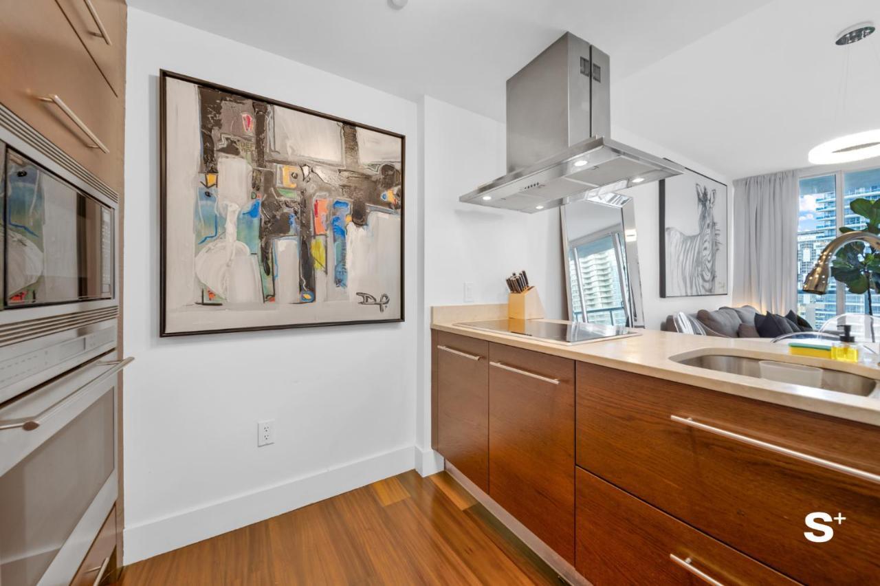 Icon Brickell Waterview One-bedroom Apartment *