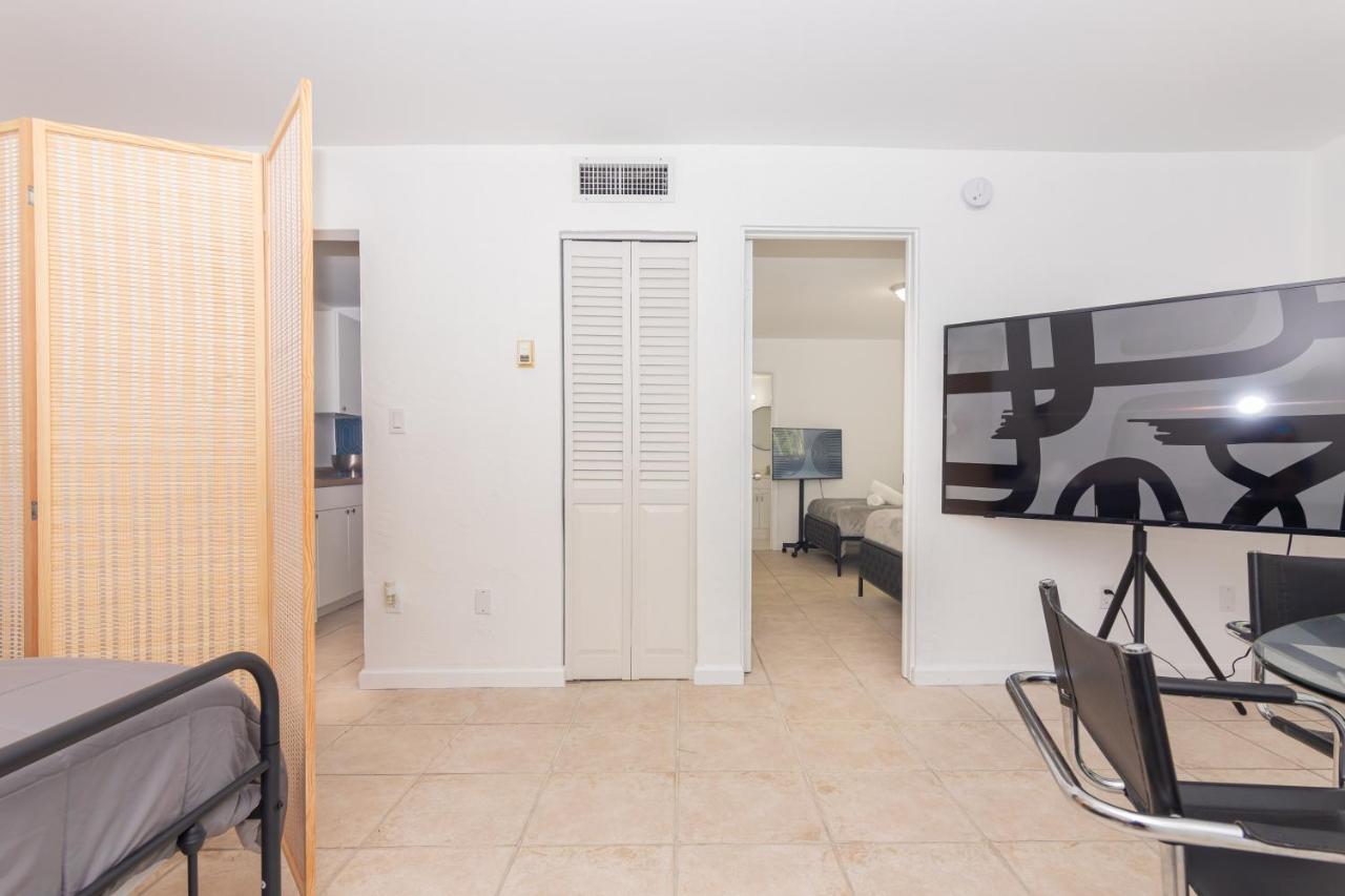 One Bedroom - With Parking & Balcony - Heart Of Wynwood