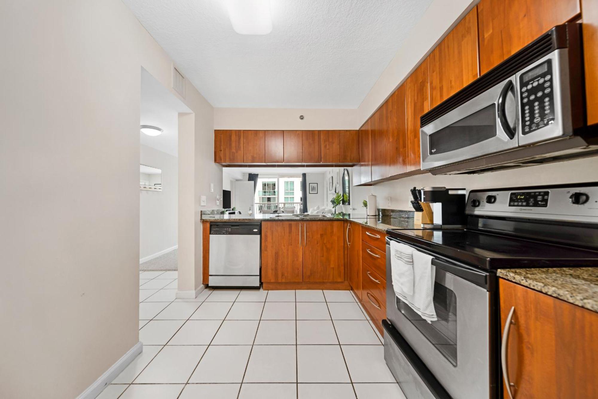 Great 2 Bedrooms In Brickell Apartment *