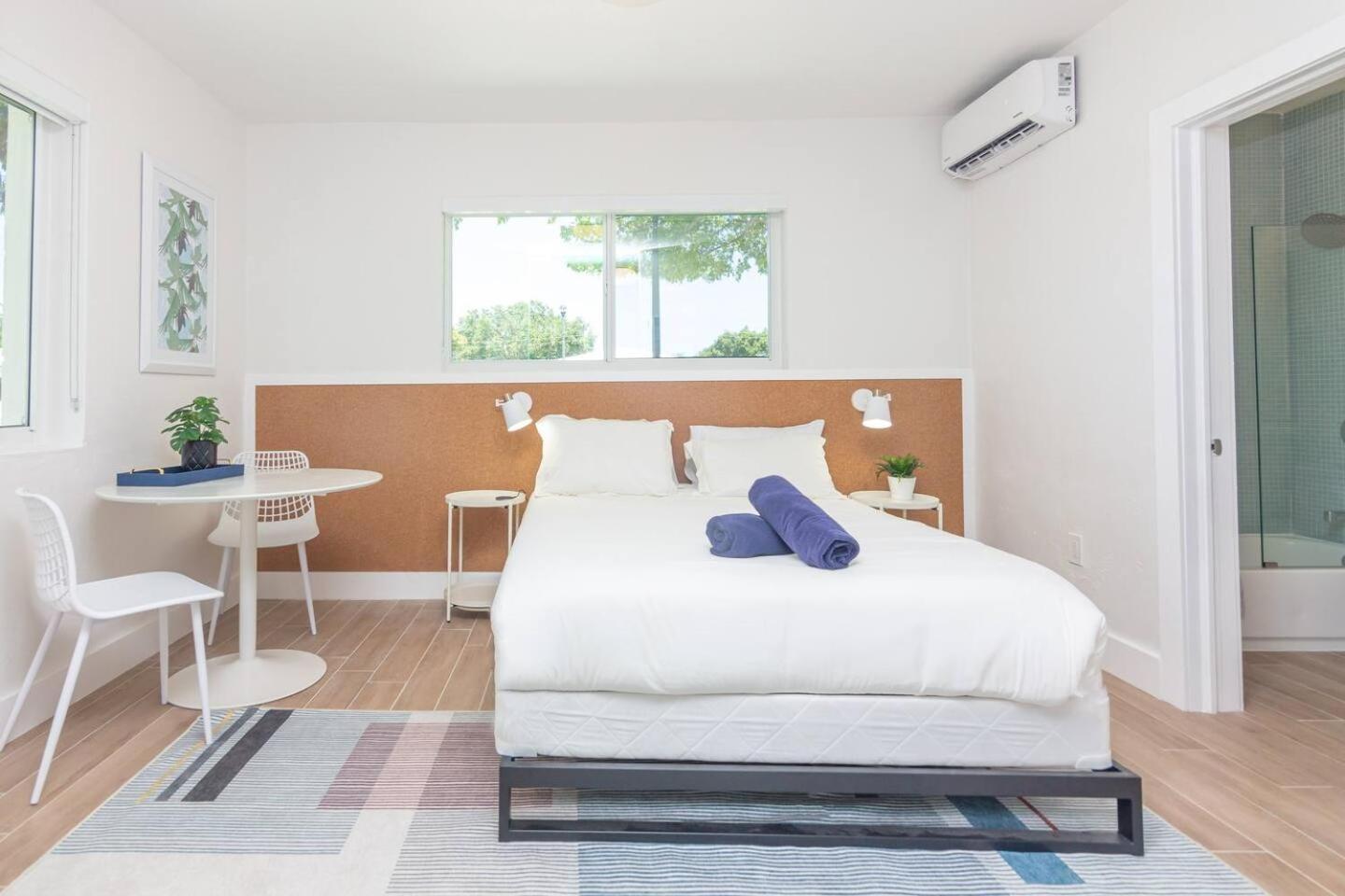 Newly Renovated Stylish In El Portal #2 Apartment Miami