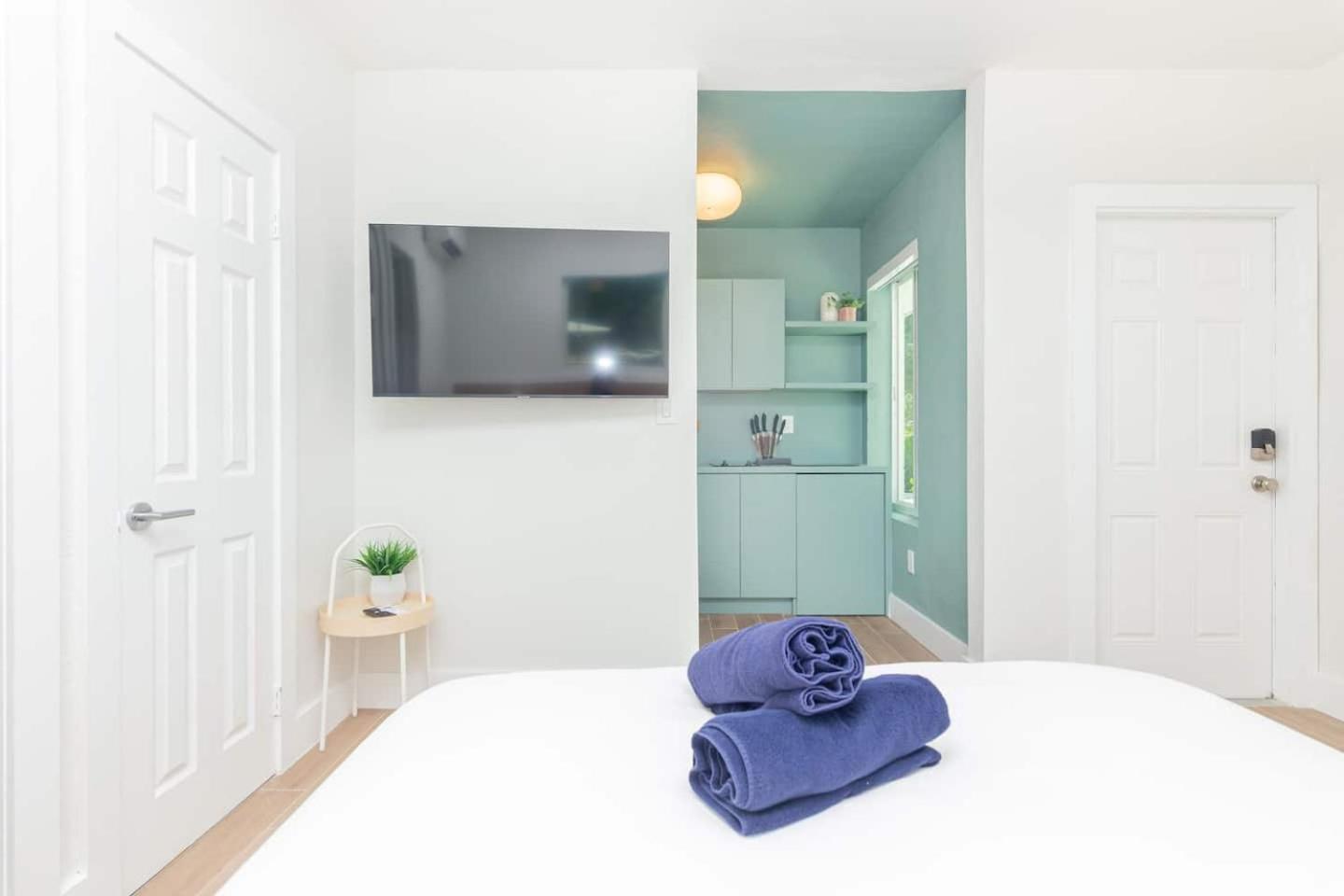 Apartment Newly Renovated Stylish In El Portal #2 Miami