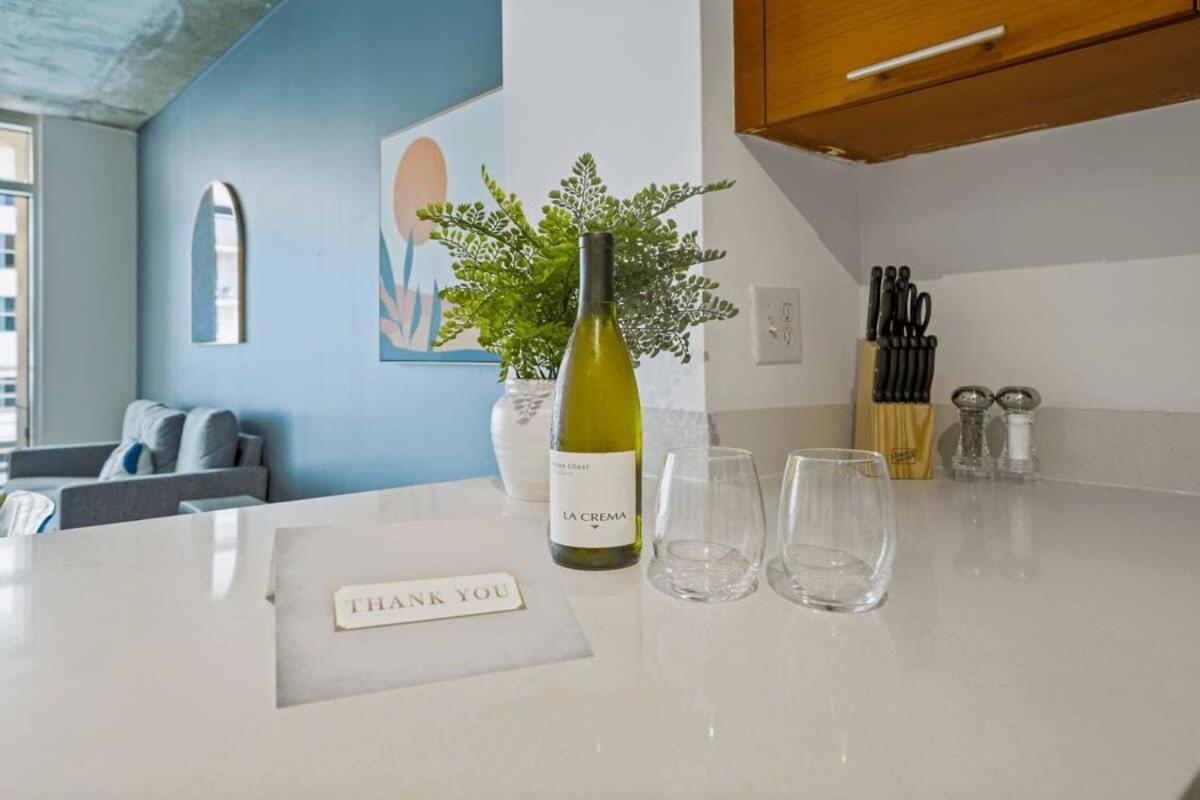Urban Retreat - Location Pool Gym & Parking Miami