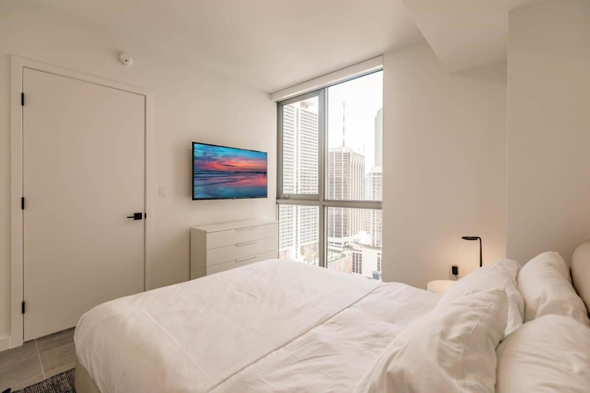 Modern Muse - Luxury Meets Holiday home Miami