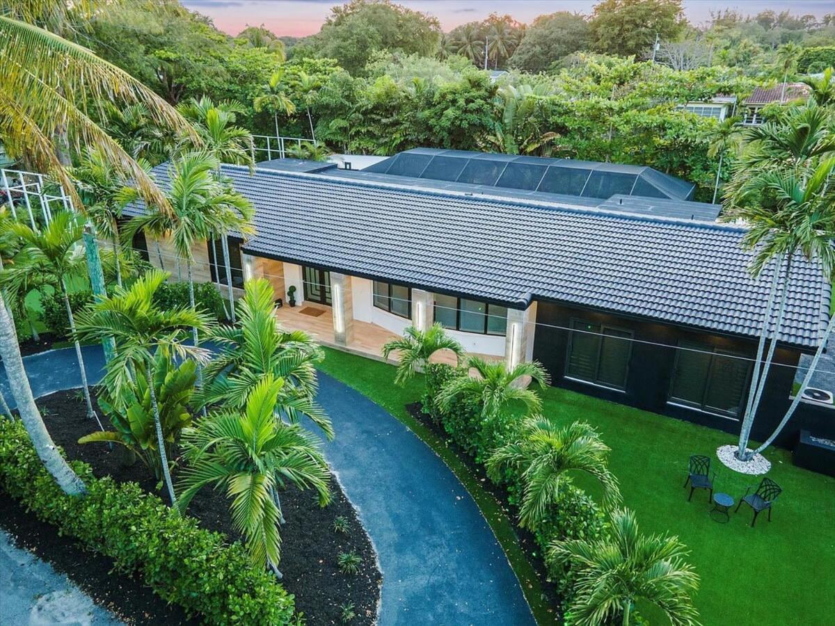Villakobo Heated Pool Golf Tennis Crocodile Holiday home