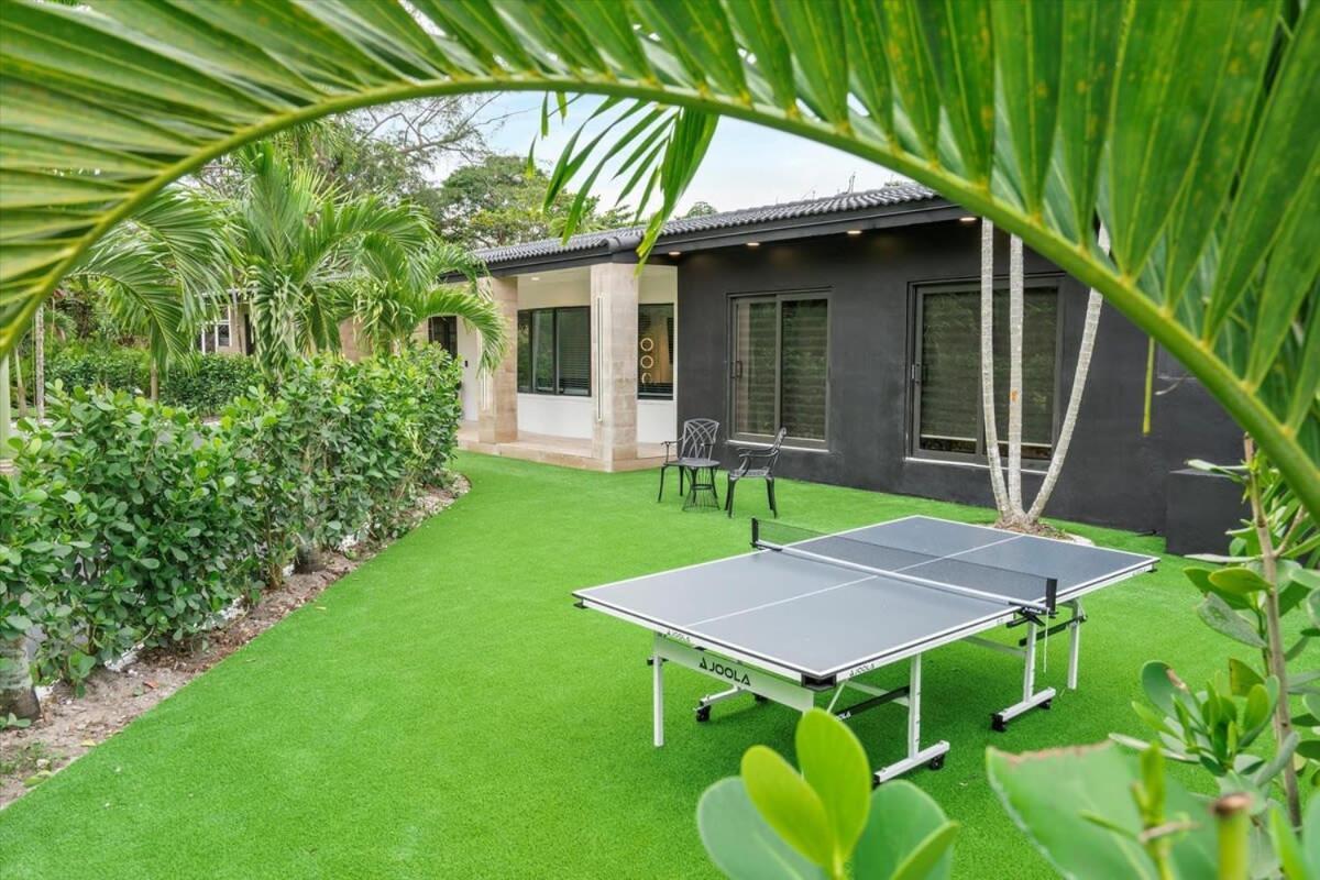 Villakobo Heated Pool Golf Tennis Crocodile Miami