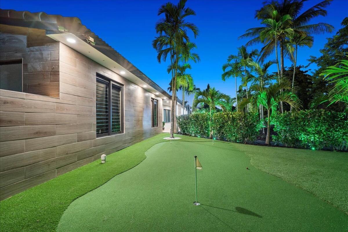 Villakobo Heated Pool Golf Tennis Crocodile *