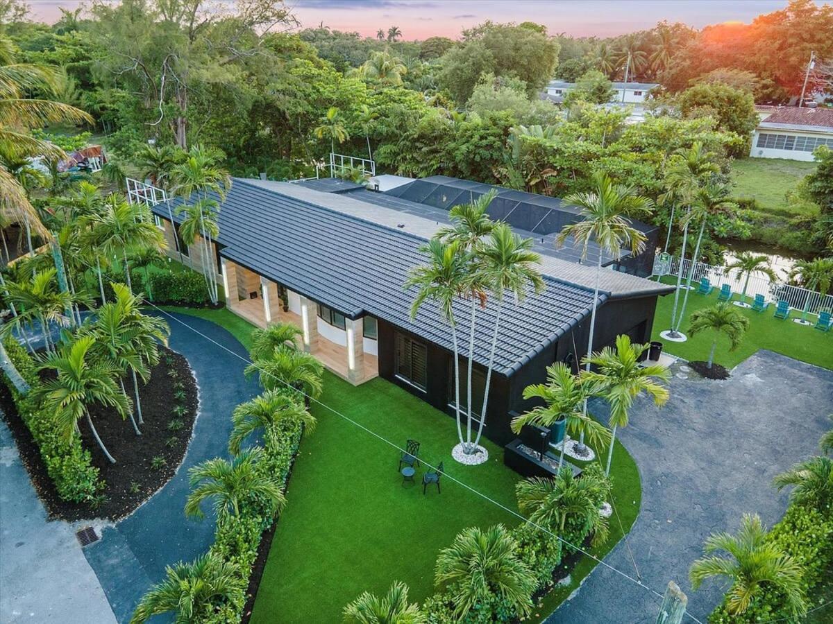 Villakobo Heated Pool Golf Tennis Crocodile Holiday home Miami