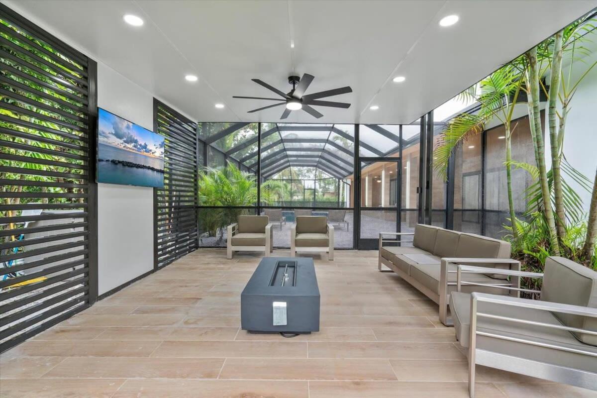 Villakobo Heated Pool Golf Tennis Crocodile Holiday home Miami